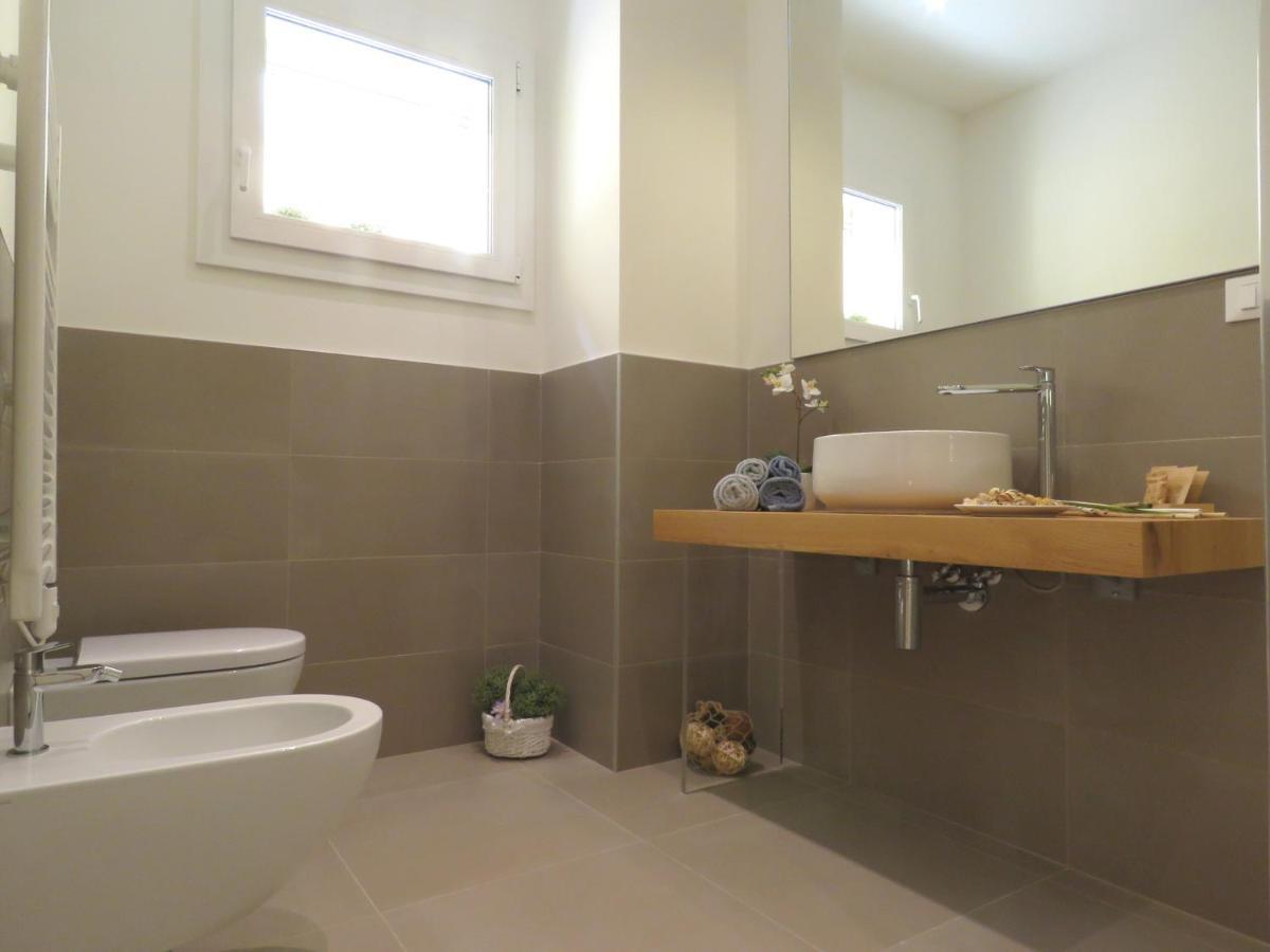 Ariosti Apartment โบโลญญา ภายนอก รูปภาพ